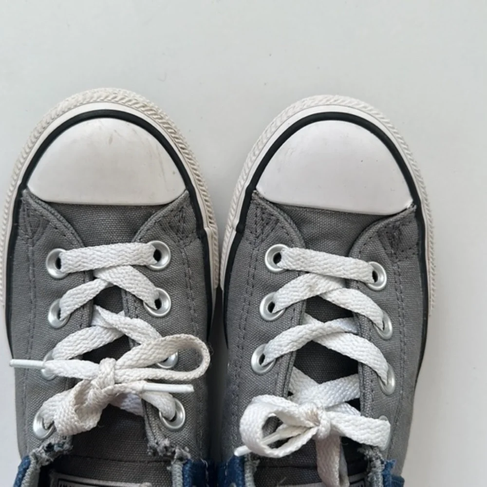 Converse Chuck Taylor All Star Axel Mid Top Grey Navy Blue‎ Kids Size 13 665357F